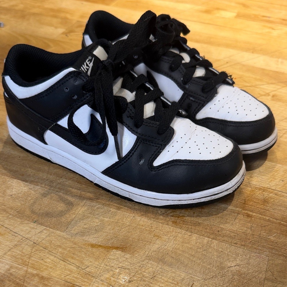 Nike Kids Black and White panda shoes